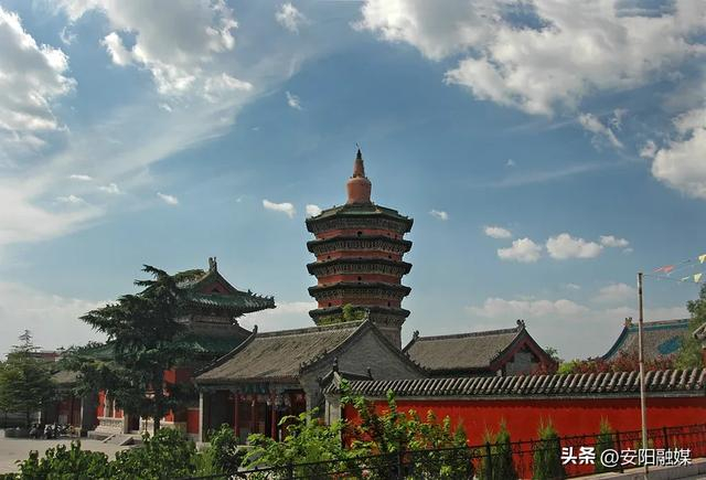 颛顼帝喾陵·三杨庄遗址颛顼帝喾陵地址:河南省安阳市内黄县兰前线.