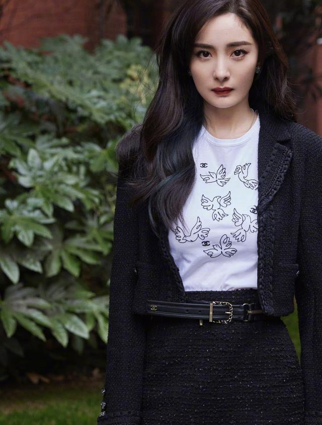 杨幂的穿搭分析2. 怎么搭配出一身摩