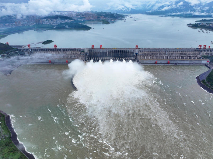 六孔泄洪!三峡水库已拦洪运用至历史同期最高水位