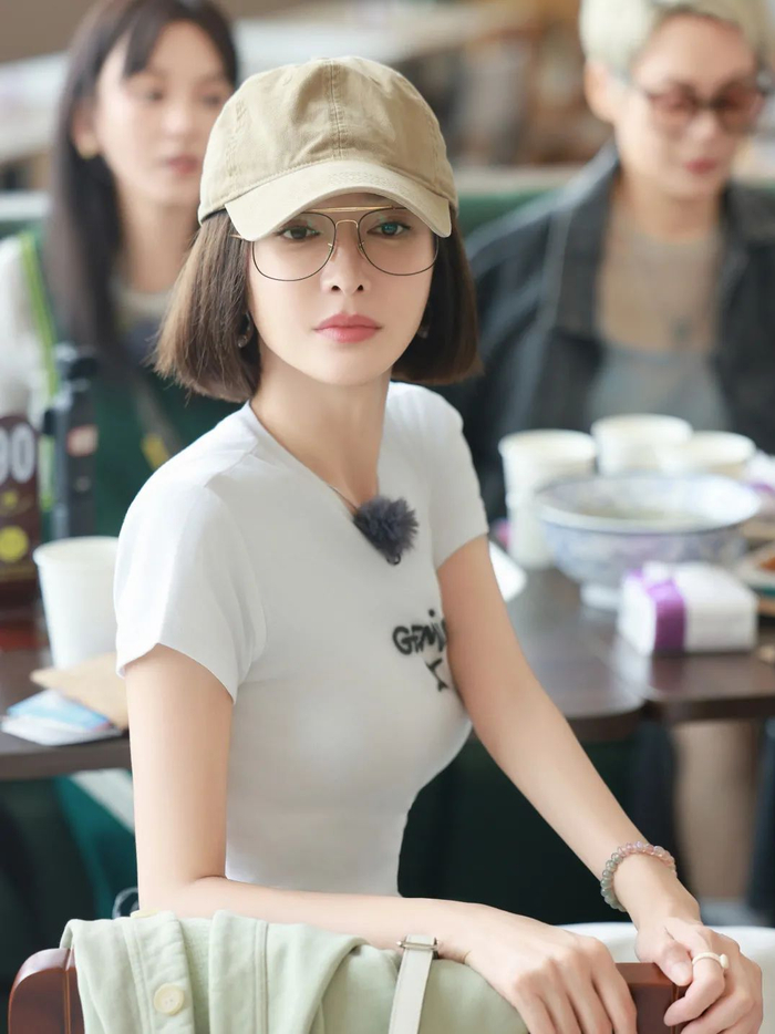 翻红后的秦岚,真是吸粉吸得一发不可收拾~后来,秦岚出演《延禧攻略》