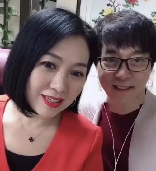 演员王小虎老婆图片