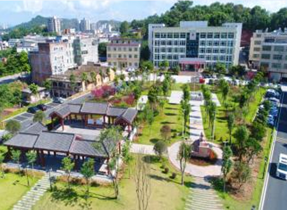 以华城秦汉风格为主基调,点缀状元文化,宗祠文化,五华鱼生等特色元素