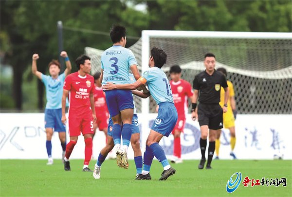补时阶段自摆乌龙 泉州亚新队2:3不敌上海海港b队