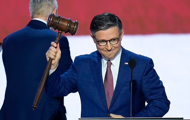 突发!川普获正式提名,搭档确认j·d·万斯!