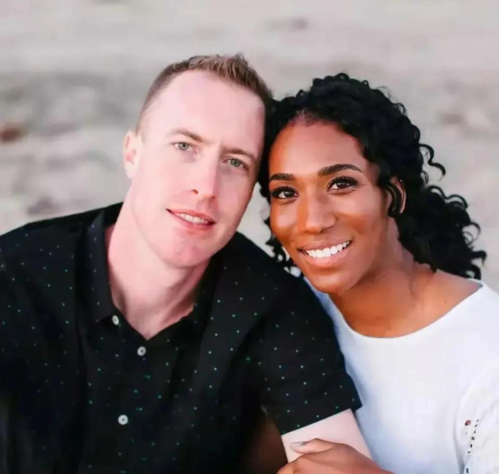 盘点排坛黑白配:艾格努塞拉交白人男友,阿金亚当斯嫁白人生混血