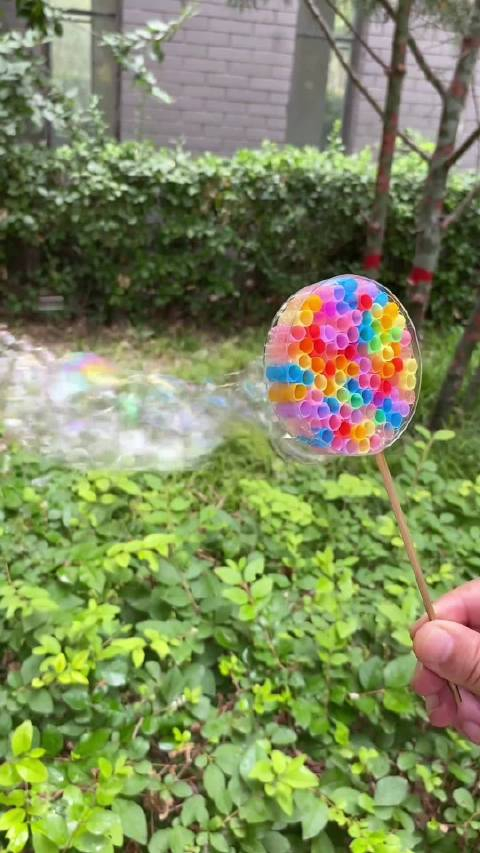 放假了,用吸管给孩子们做个手工玩具吧