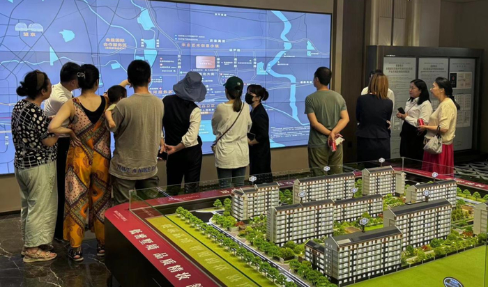 建投国贸瑨上售楼处实拍图