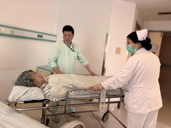 为什么用震动排痰“患”位体验,改进护理措施,让护理服务更有温度_新闻资讯_第2张_活检穿刺产品网 为什么用震动排痰“患”位体验,改进护理措施,让护理服务更有温度_https://www.jmylbn.com_新闻资讯_第2张