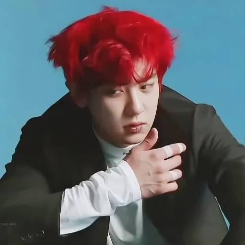 红色头发的咧咧朴灿烈 exo chanyeol