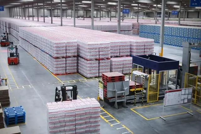 以千岛湖出名的浙江淳安，早在2018年起就选择水饮料产业作为主导产业。王建才 摄