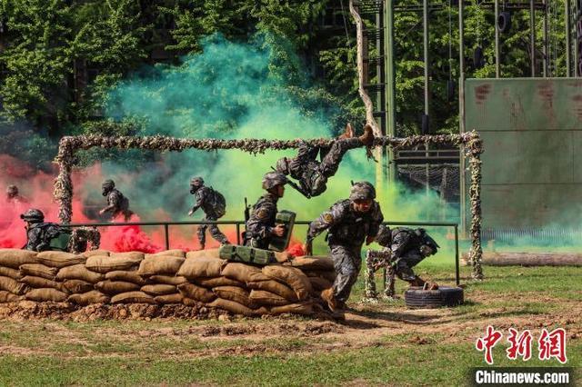 武汉武警训练基地图片