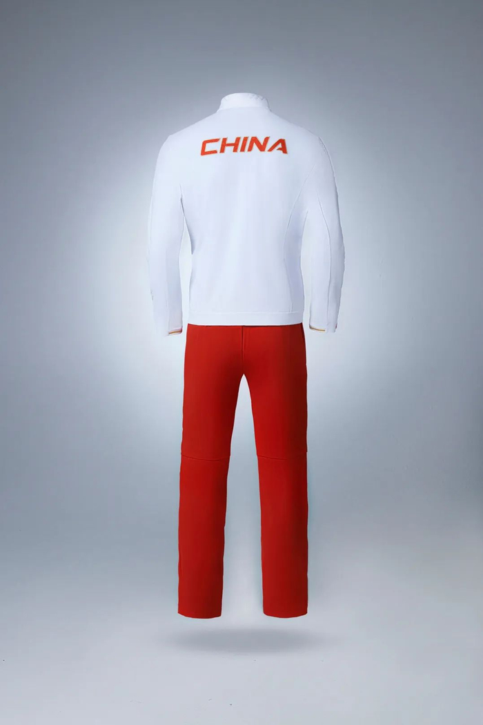 每届奥运会,各国参赛队的服饰装备堪比大型设计比赛现场——从开幕式