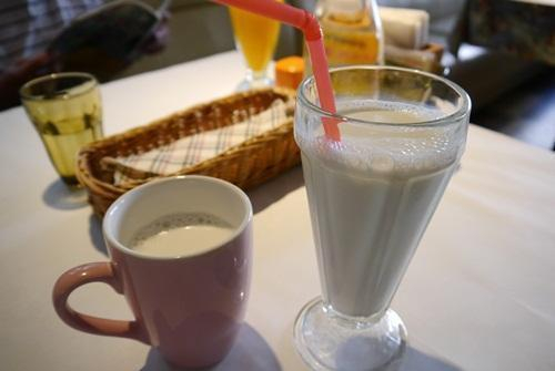 喝热牛奶就等于"毒牛奶"?若不是正确的热牛奶方式,喝了也白搭