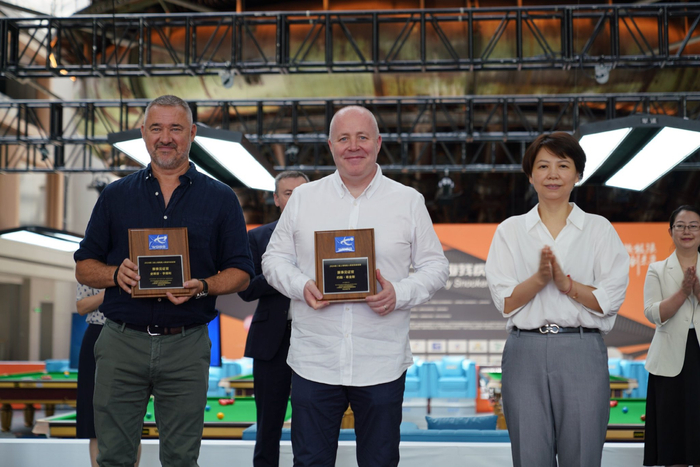 亨得利担任了赛事的见证官。