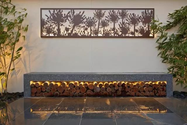 在进行围墙设计的时候,你就一定要考虑自己究竟想要什么样的花园环境