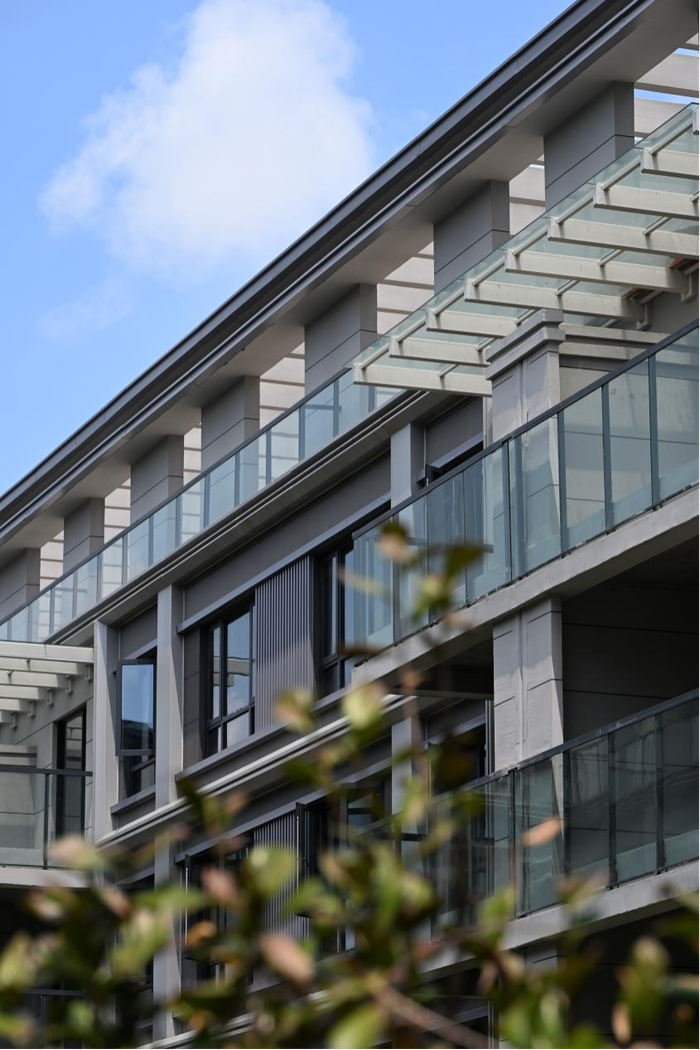 （城投·光谷香恋实景图）