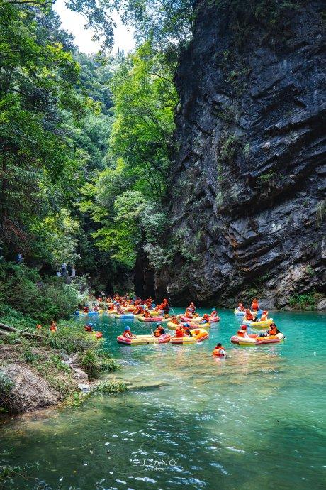 贵州铜仁大峡谷漂流图片