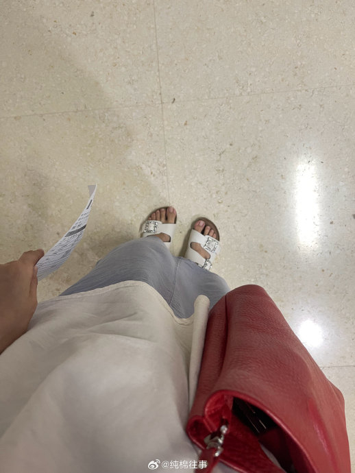 今天来体检,顺便分享一下,夏季女性体检怎么穿更方便?