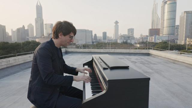 上海的生活，让Oskar难忘。 视频截图