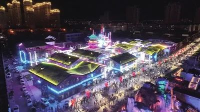 如梦如幻美食街   图片由清徐县融媒体中心提供