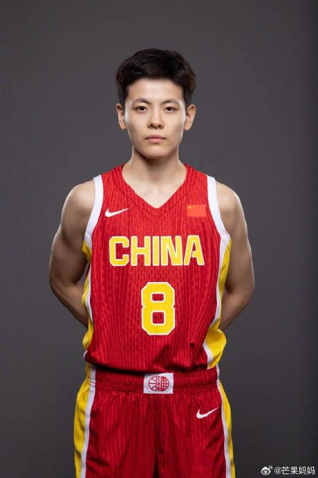 杨舒予巴黎奥运会公式照,好有冲击感的帅啊!