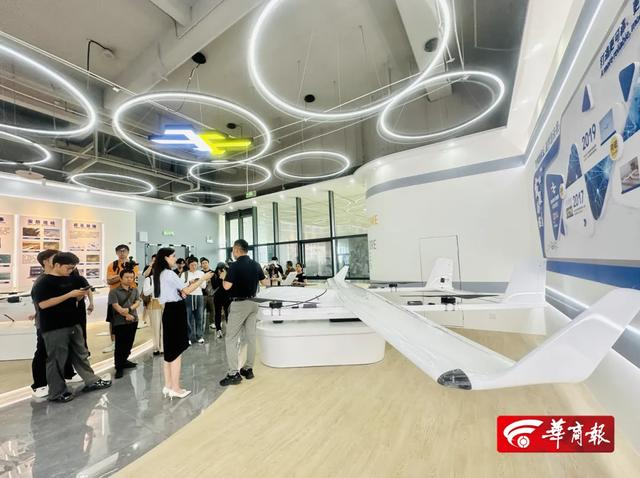 "奋斗陕西"2024陕西高质量发展巡礼华商全媒体采访活动首站走进西咸