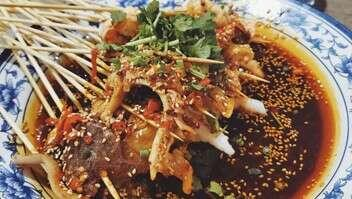 上榜餐厅蜀园以正宗的麻辣口味，成为巴黎中餐代表之一。大众点评作者供图