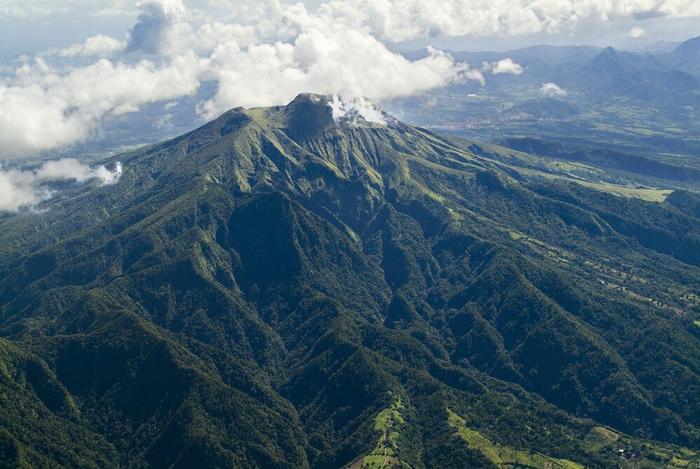 培雷山