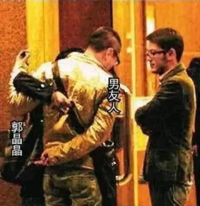 郭晶晶:曾经我和男友人拥抱,霍启刚吃醋,居然还向丈母娘告状