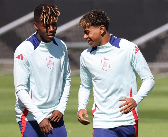 目前巴萨尚未与尼科达成协议,俱乐部方面一直与球员经纪人保持联系.