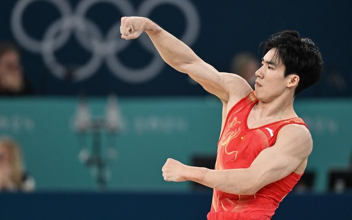 巴黎奥运会男团资格赛，张博恒领衔的中国队高居第一。 图/新华社