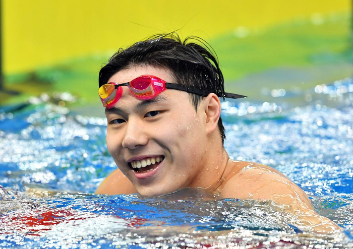 100米蛙泳完败！覃海洋被英国蛙王挑衅，网友：让人落下话柄了-覃海洋200蛙最好成绩