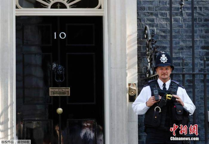 英国首相办公室:国家濒临"破产"|英国首相|唐宁街10号|英国_新浪新闻
