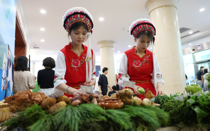 多种大理食材首次亮相北京。新京报记者 李木易 摄