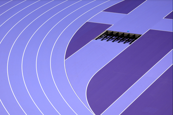 为什么巴黎奥运会的跑道是紫色的?