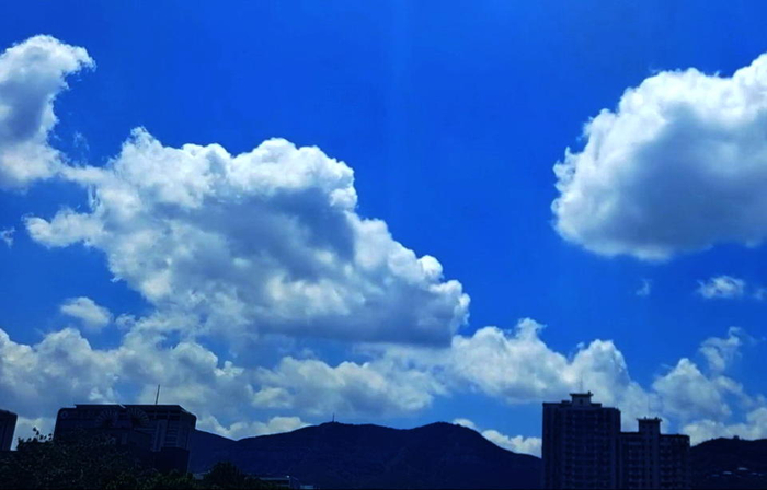 背景 壁纸 风景 天空 桌面 700_448
