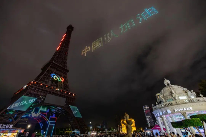 （图：世界之窗的无人机表演）