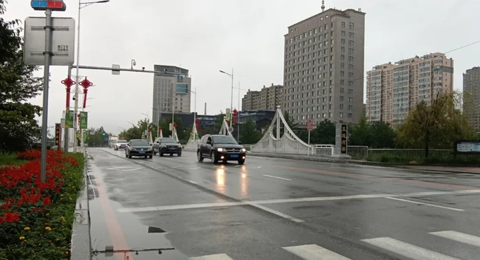水退路通!辽宁丹东滨江路交通恢复