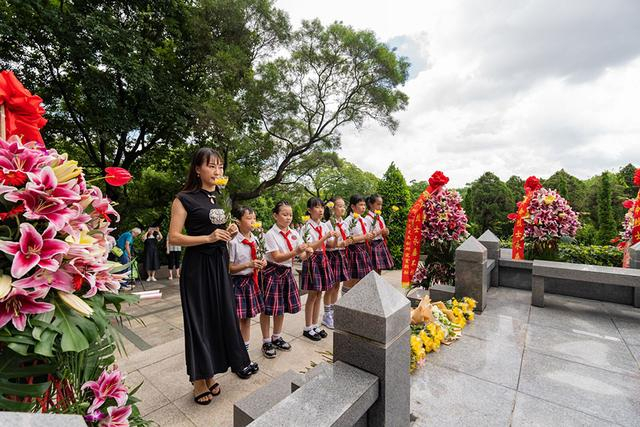 英雄花开,铭记广州"文总"六烈士