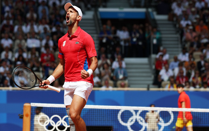 德约科维奇终于摘下网球男单奥运金牌。  图/新华社