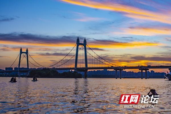 8月3日,长沙三汊矶大桥