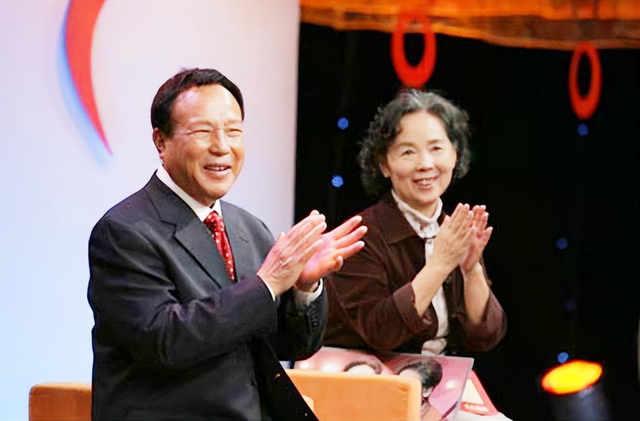 "银幕最美女兵"刘尚娴 演戏幸运不佳 但婚姻却美满 丈夫儿子都帅气