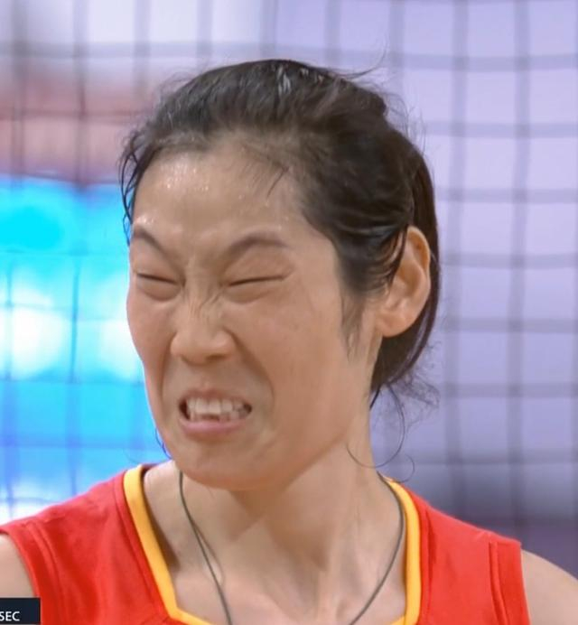 96朱婷杀球成功 屡屡贡献精彩表情包