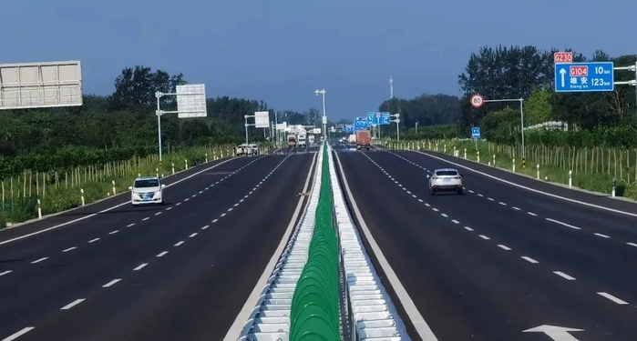 230国道。长子营镇供图