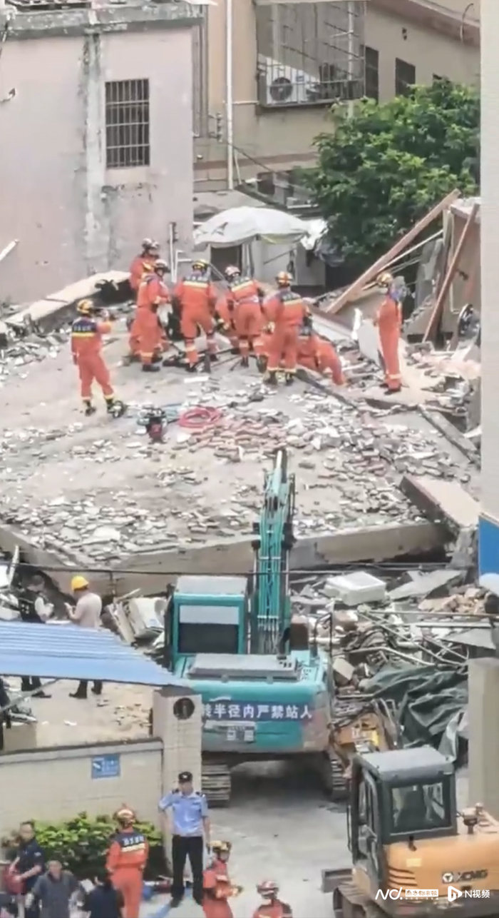 网传坍塌房屋搜救视频截图