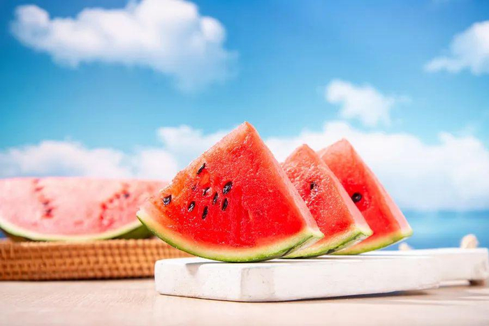 它被称为"仙家果",生吃通便,熟吃养血,夏季要多吃|桃仁|水果|豆蔻