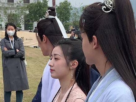 千秋令的全体主演现身红毯活动佟梦实傅方俊黄羿