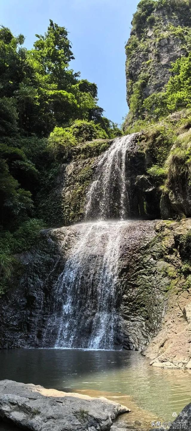 夏日大环线穿行!湖光山色,梯田茶园,峡谷瀑布,无限风光在脚下