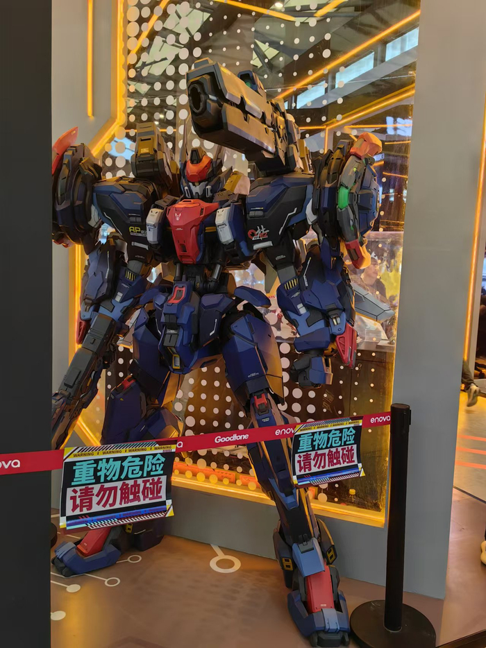 ChinaJoy展上千臣文化摆放的1:1展览模型