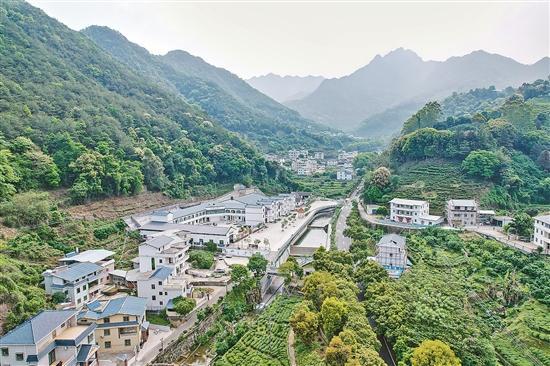 梅山镇梅峰村图片